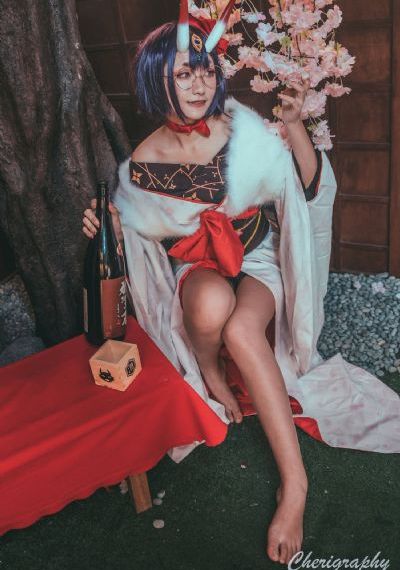 美女上错身